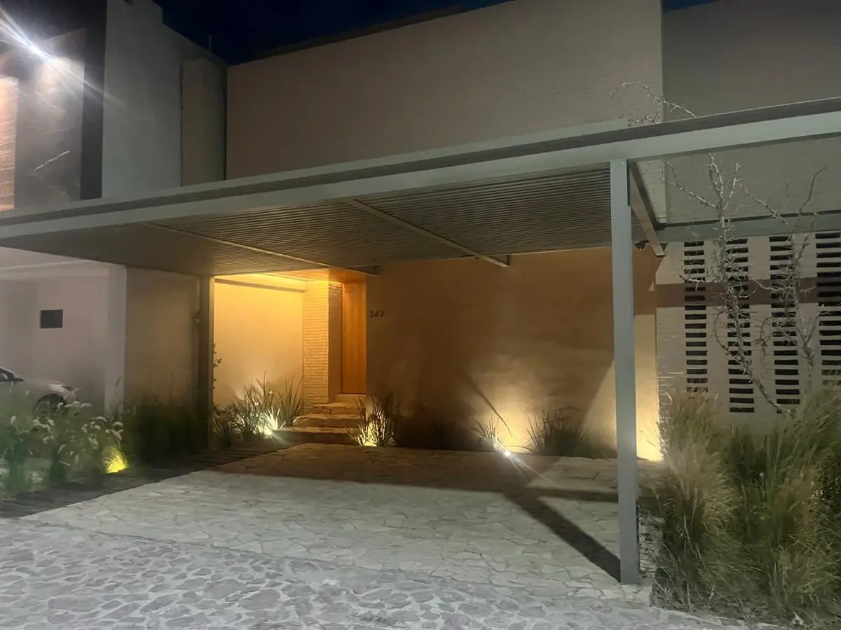 CASA NUEVA EN VENTA EN ALTOZANO CON RECAMARA EN PLANTA BAJA CASA NUEVA EN VENTA EN ALTOZANO CON RECAMARA EN PLANTA BAJA