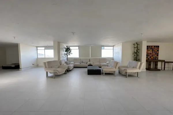 Edificio en venta en Balcones de Galerías, Monterrey — foto 2 de 13
