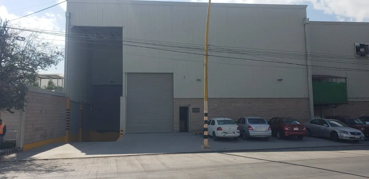 BODEGA DE 1800 M2 EN PARQUE INDUSTRIAL GOMEZ PALACIO BODEGA DE 1800 M2 EN PARQUE INDUSTRIAL GOMEZ PALACIO
