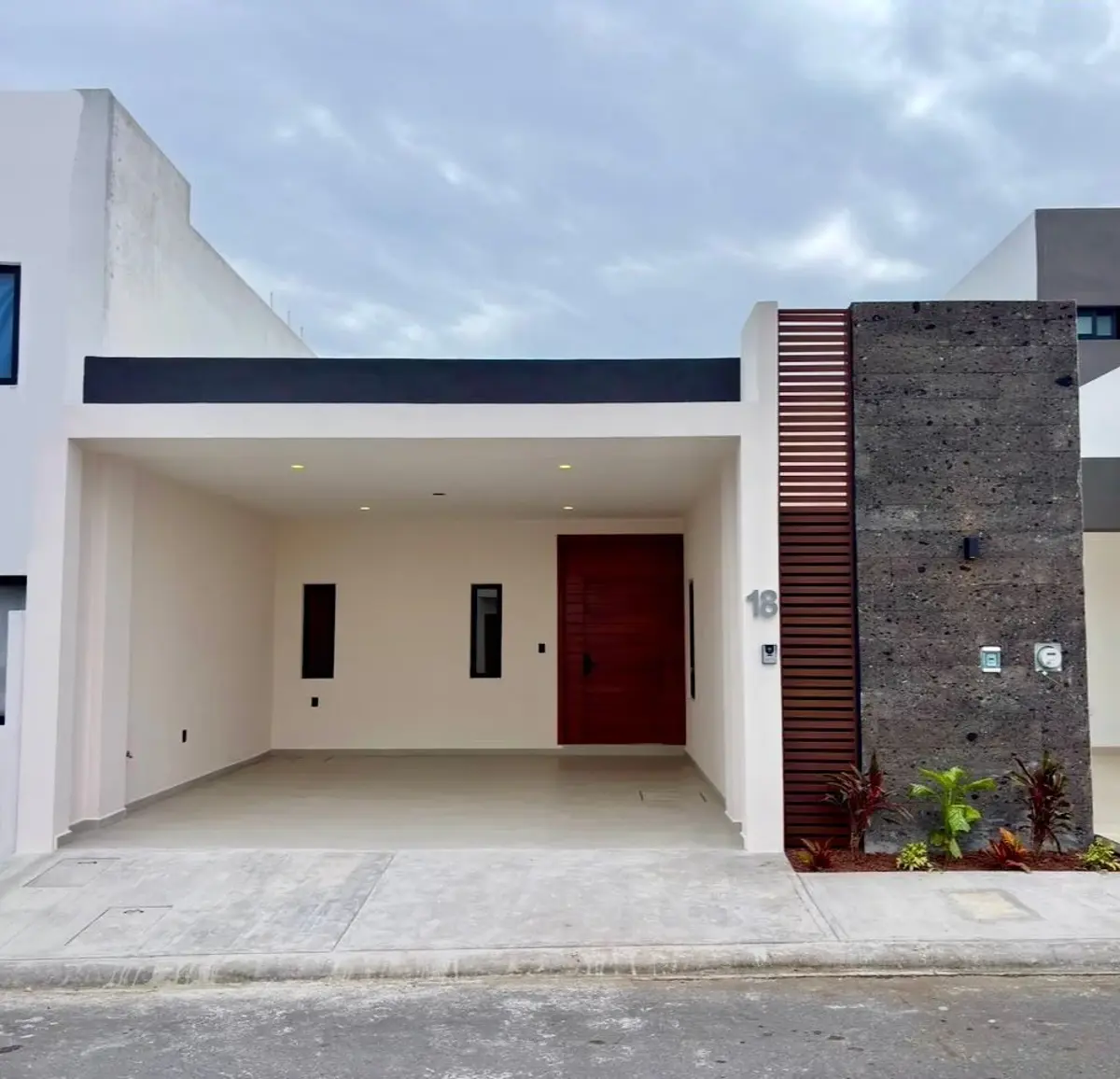 Casa en venta en Lomas de la Rioja, Alvarado — foto 1 de 20