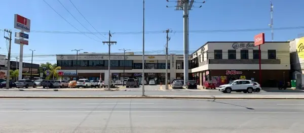 Local en renta – Plaza DUO 2, El Fresno, Torreón Local en renta – Plaza DUO 2, El Fresno, Torreón