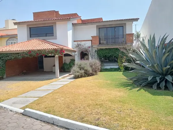 Residencia mexicana en Morillotla: Casa en venta en San Andrés Cholula — foto 1 de 11