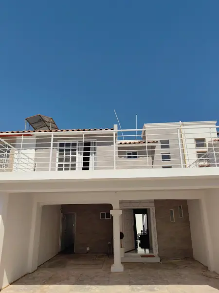 Casa AMUEBLADA en Renta | Las Acacias, Viñedos - Palma Real