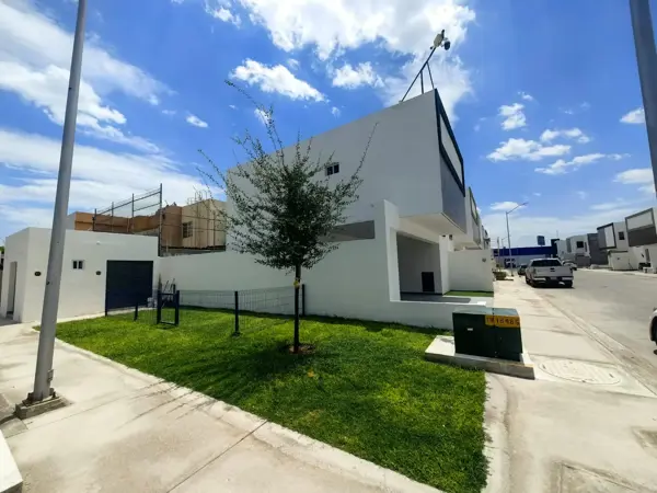 Casa en venta en Roma, Torreón — foto 3 de 49
