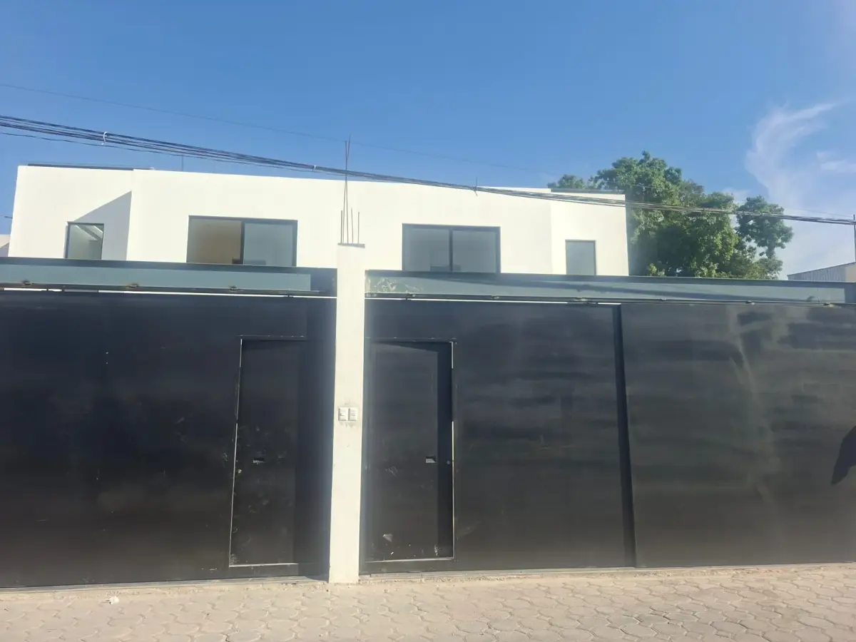 Casa en venta en San Juan Cuautlancingo, Cuautlancingo — foto 1 de 32