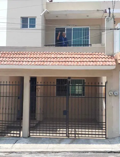 Casa en Venta en Col. Luis Echeverría - Zona Sur Boca del Río, ¡Cerca del Mar y Plazas Comerciales!