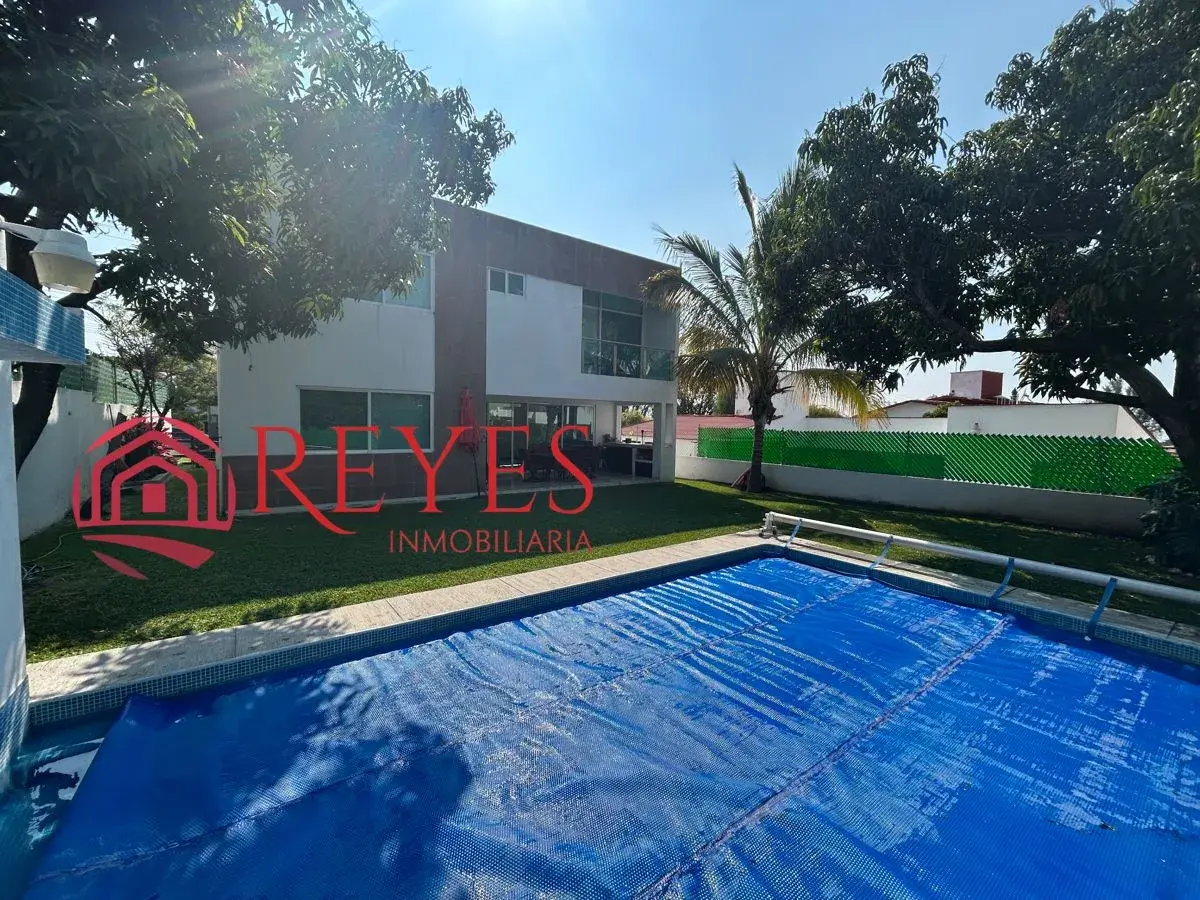 Casa en venta en Lomas de Cocoyoc, Atlatlahucan — foto 1 de 13
