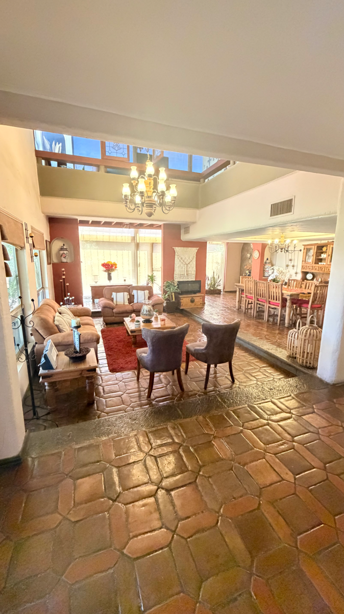 Vista 2 de Excelente casa de 1 piso, estilo Mexicano