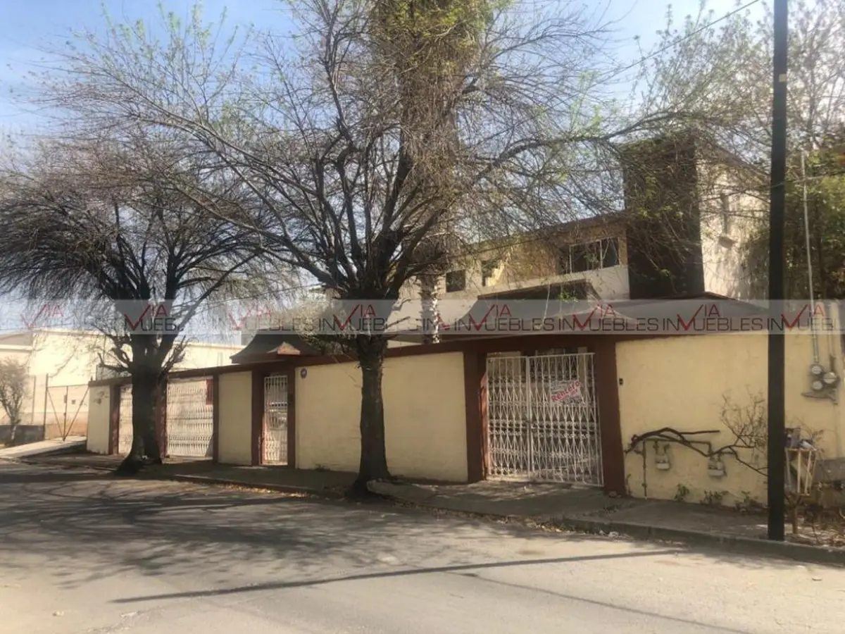 Casa en venta en Del Valle, San Pedro Garza García — foto 1 de 13