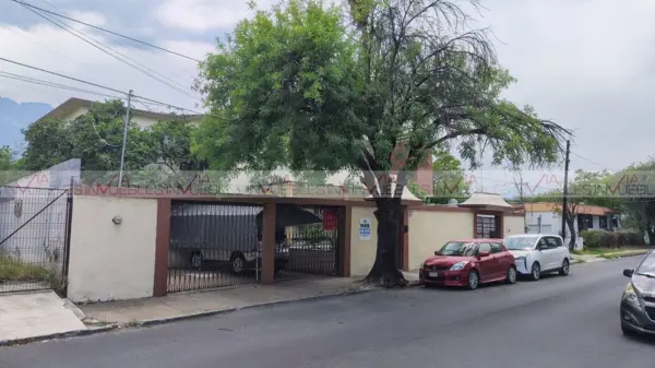 Casa en venta en Del Valle, San Pedro Garza García — foto 3 de 13
