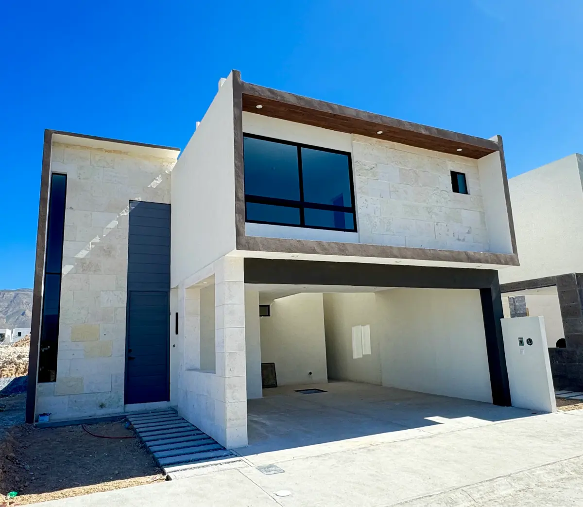 Casa en venta en Residencial Alta Vista Casa en venta en Residencial Alta Vista
