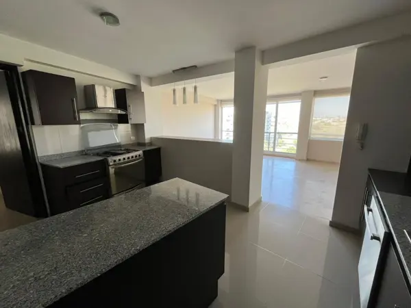 DEPARTAMENTO EN OPORTUNIDAD  LOMAS DE ANGELOPOLIS 2, EXCELENTE OPCIÓN CON UBICACIÓN PRIVILEGIADA
