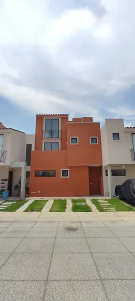 Casa en Remate en Lomas del Pedregal, Tlajomulco de Zúñiga MM8011
