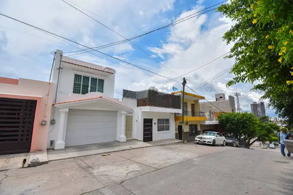 Casa en venta en Mazatlán Centro, Mazatlán — foto 2 de 46