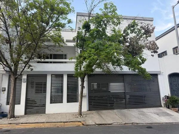 Casa en Venta en Residencial Dinastía, Monterrey, Nuevo León 1