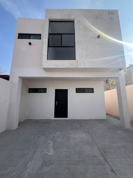 Casa en venta en Brisas Poniente, Saltillo — foto 2 de 10