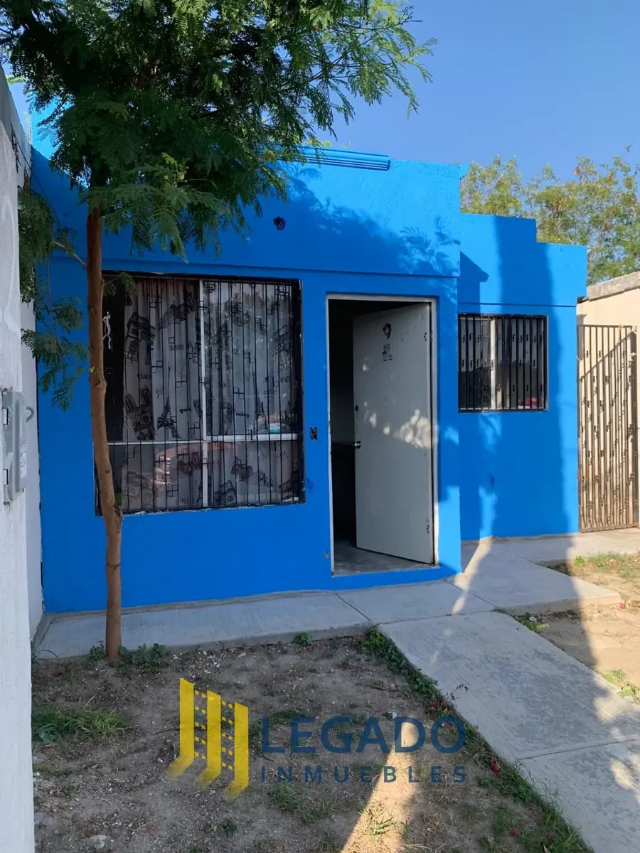 Casa en venta en Las Águilas, Guadalupe — foto 1 de 7