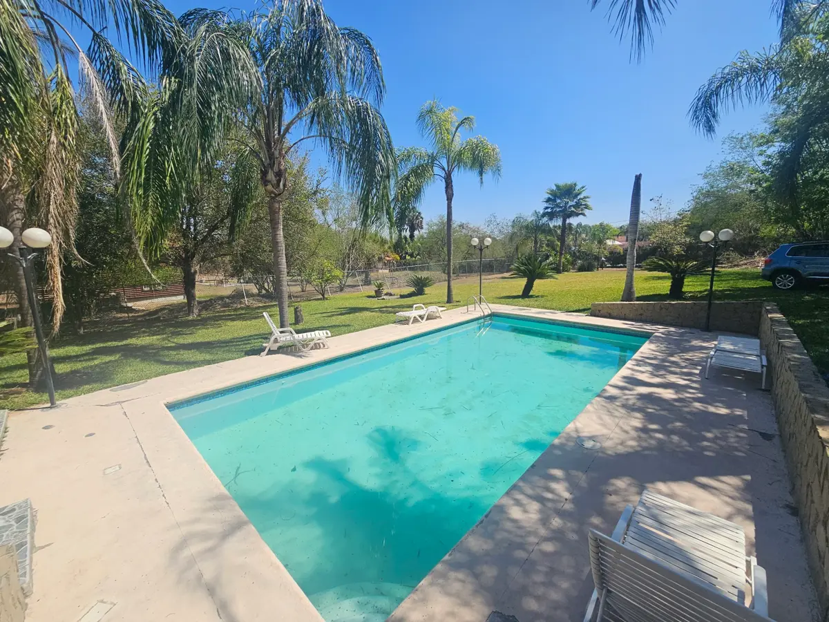 Quinta en venta en Misión Antigua, Cadereyta Jiménez — foto 1 de 14
