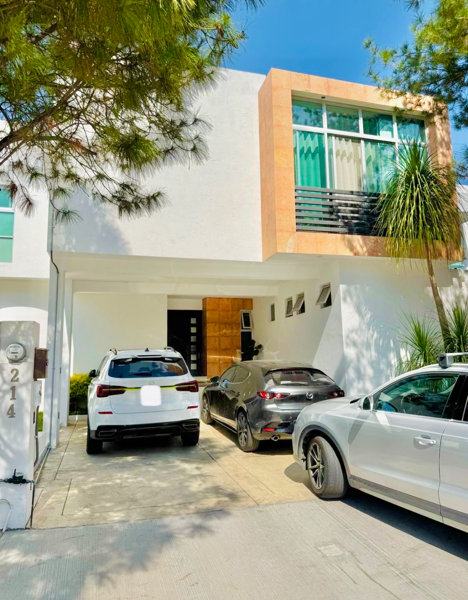 ¡BAJA MÁS SU PRECIO! LINDA CASA EN VENTA EN MIRADOR DE GRAN JARDÍN | TERRAZA CON JACUZZI PARA 10 PER ¡BAJA MÁS SU PRECIO! LINDA CASA EN VENTA EN MIRADOR DE GRAN JARDÍN | TERRAZA CON JACUZZI PARA 10 PER