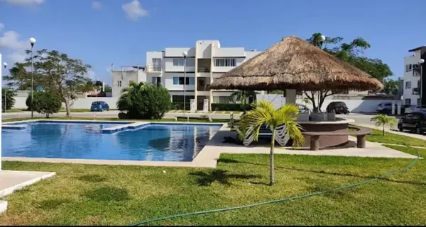 Departamento en venta en Playa del Carmen: Espacio moderno en Misión Las Flores