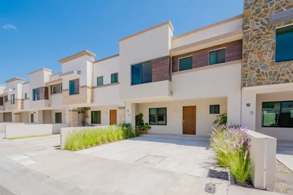 Casa en Venta en Comunidad Cerrada, La Vista Residencial, Querétaro