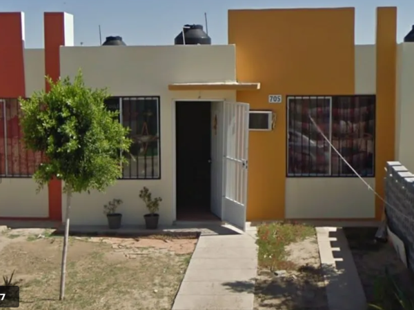 Casa en venta en 1° de Mayo, Nuevo Laredo — foto 2 de 15