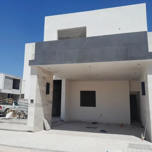 Estrena casa en el sector más nuevo de Viñedos.