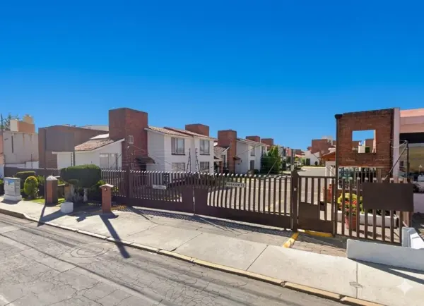 Casa en venta en Santiaguito, Metepec — foto 2 de 23