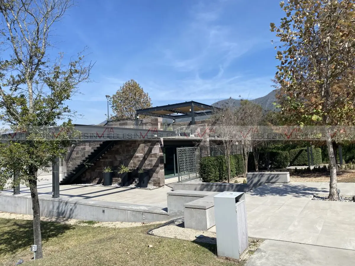 Casa en venta en El Barrial, Santiago — foto 1 de 13