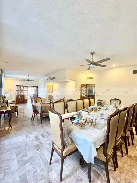 Casa en venta en Del Valle, San Pedro Garza García — foto 3 de 12