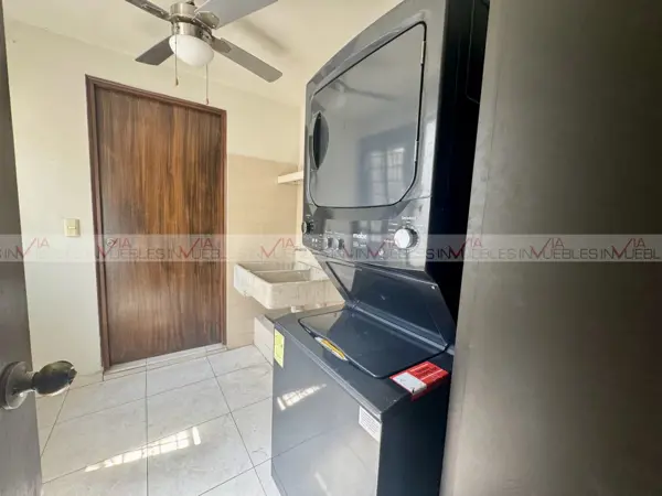 Casa en renta en Fuentes del Valle, San Pedro Garza García — foto 2 de 18