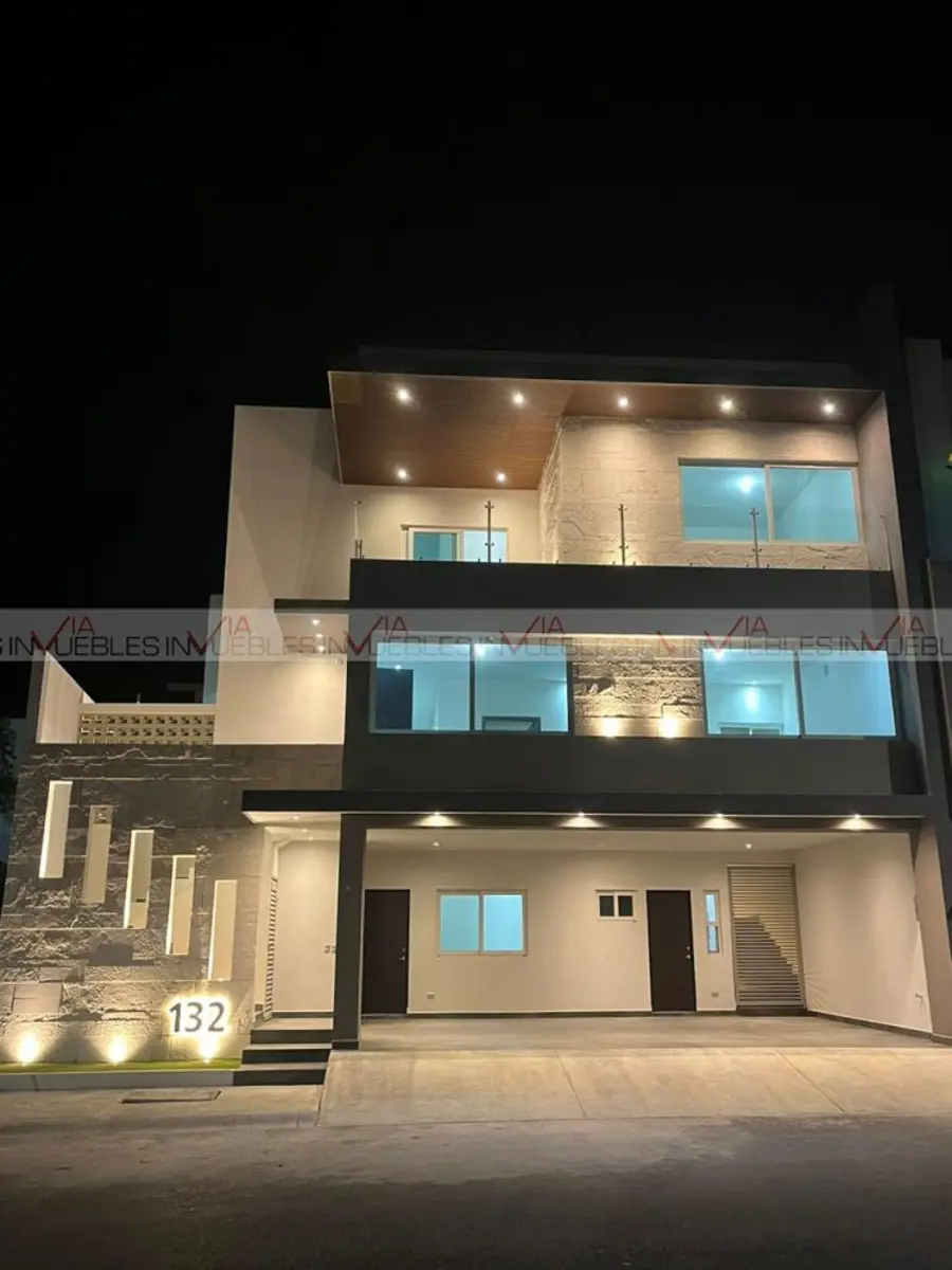 Casa en venta en Carolco, Monterrey — foto 1 de 17