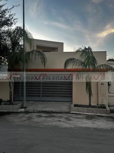 Casa en venta en Mitras Poniente, García — foto 2 de 12