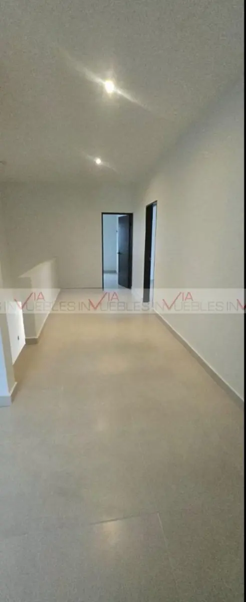 Casa en venta en Santoral, García — foto 1 de 17