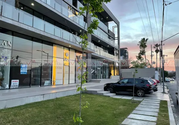 Local en venta en Del Valle, San Pedro Garza García — foto 2 de 9