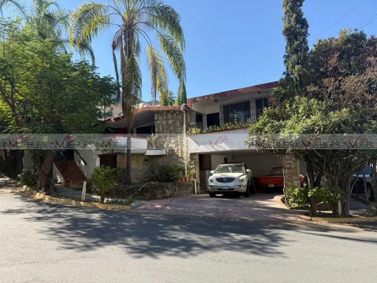Casa en venta en Ciudad Satelite, Monterrey — foto 1 de 23