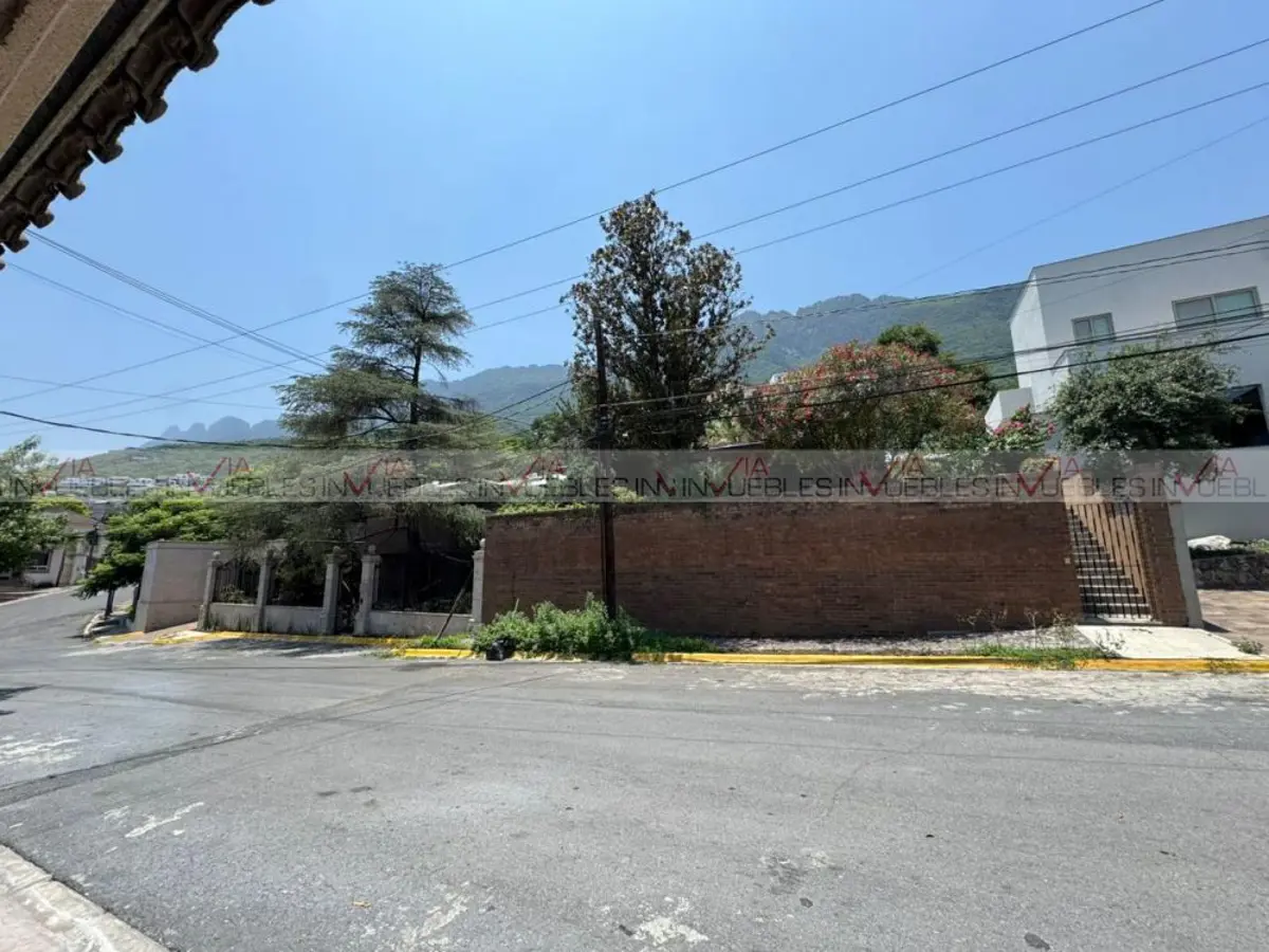 Casa en venta en Pedregal del Valle, San Pedro Garza García — foto 1 de 28