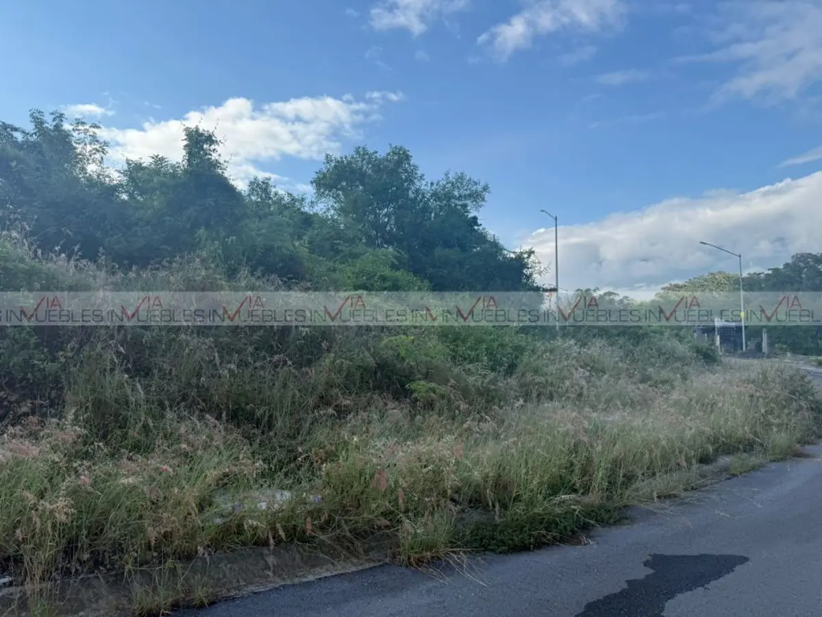 Terreno en venta en Yerbaniz, Santiago — foto 1 de 8