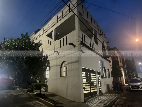 Casa en venta en Valle del INFONAVIT, Monterrey — foto 2 de 14