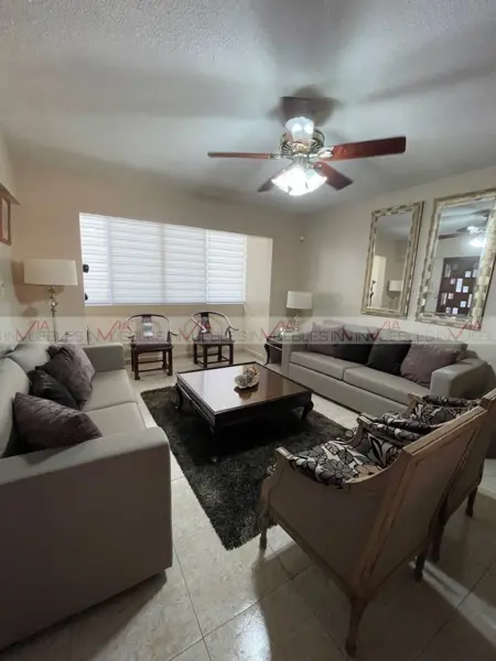 Casa en venta en Contry la Silla, Guadalupe — foto 3 de 14