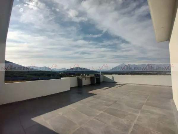 Casa en venta en Ciudad Cumbres, García — foto 2 de 12