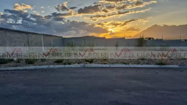 Terreno en venta en Altrysa, García — foto 3 de 11