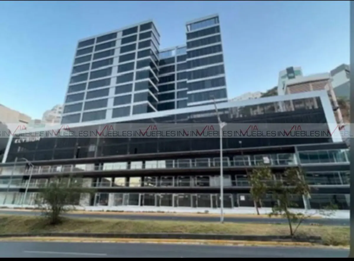 Local en venta en Lomas de Montecristo, Monterrey — foto 1 de 8