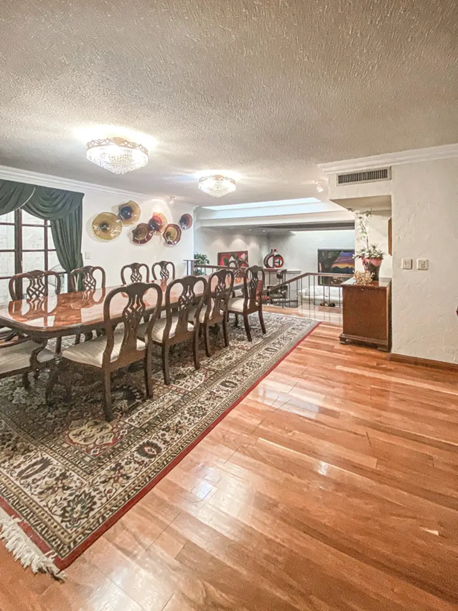 Casa en venta en Las Cumbres, Monterrey — foto 1 de 10