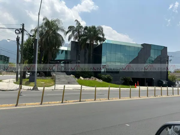 Oficina en renta en Privada Sierra Madre, San Pedro Garza García — foto 2 de 14