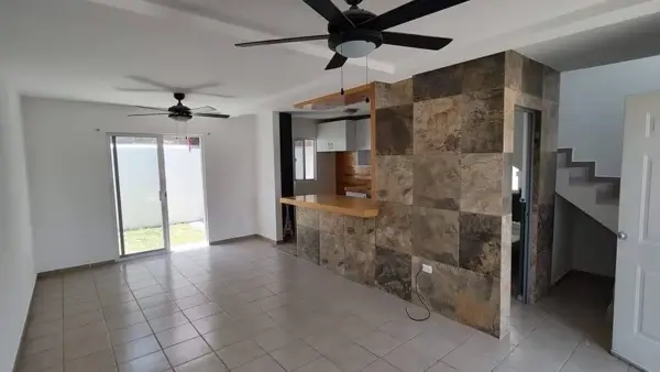 Casa en venta en Villas del Sol, Irapuato — foto 3 de 10