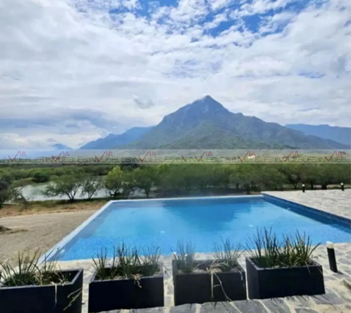 Terreno en venta en Montemorelos Centro, Montemorelos — foto 1 de 10