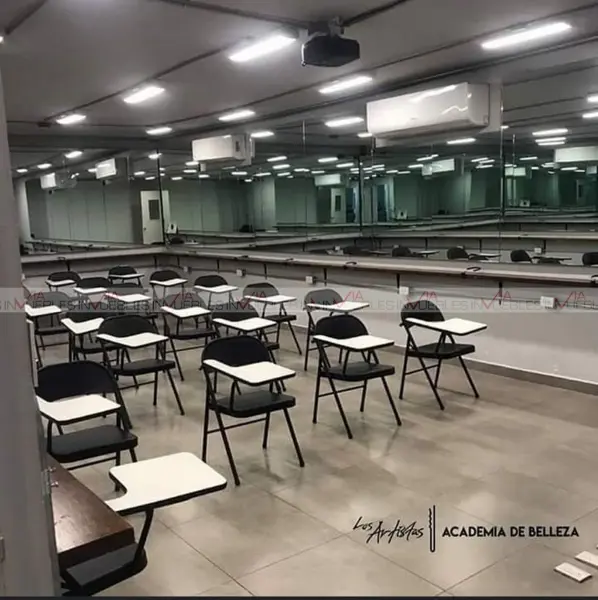 Edificio en venta en Terminal, Monterrey — foto 3 de 11