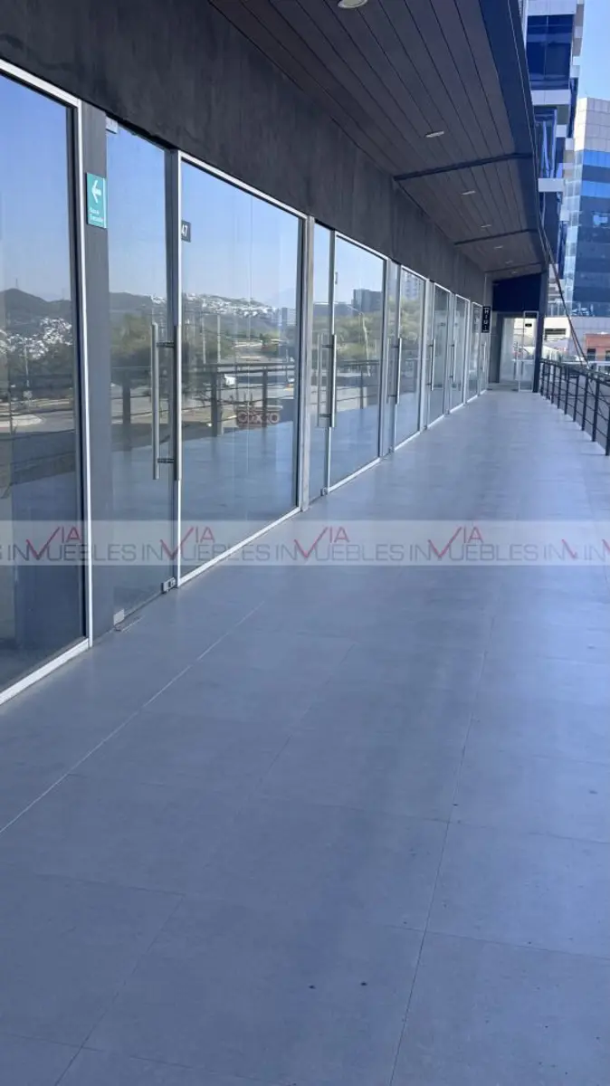 Local en venta en Lomas de Montecristo, Monterrey — foto 1 de 11