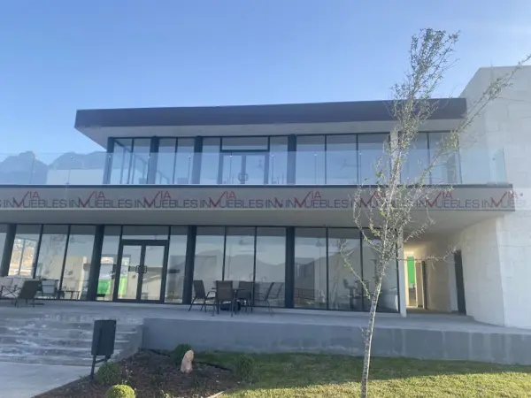 Casa en venta en La Montaña, García — foto 2 de 7
